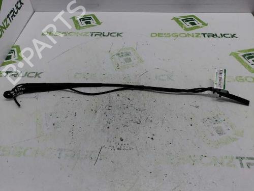 Used Front windshield wiper arm MERCEDES-BENZ VITO Van (W638) [1997-2003]  21429050