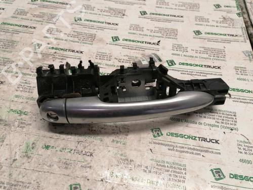 Used Front left exterior door handle RENAULT SCÉNIC II (JM0/1_) [2003-2010]  21468697