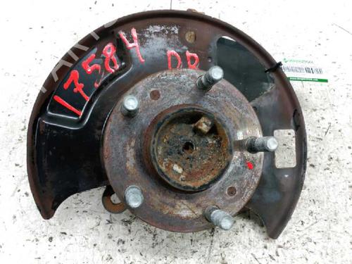 Used Right front steering knuckle NISSAN VANETTE CARGO Van (HC 23) [1994-2002]  21425020