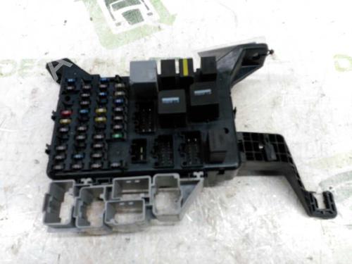 Used Fuse box FORD MONDEO III (B5Y) [2000-2007]  21428364