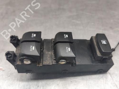 Used Left front window switch HYUNDAI i30 (GD) 1.6 CRDi (110 hp) 31026018