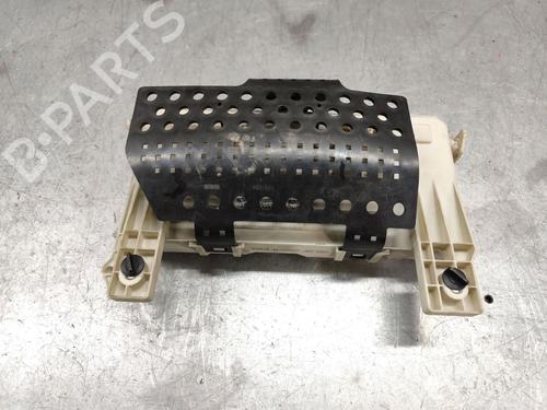 Fuse box FORD FOCUS II (DA_, HCP, DP) 1.6 TDCi | BP22734228E1 