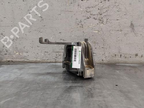 Motorophæng SKODA SCALA (NW1) 1.5 TSI (150 hp) 32008328