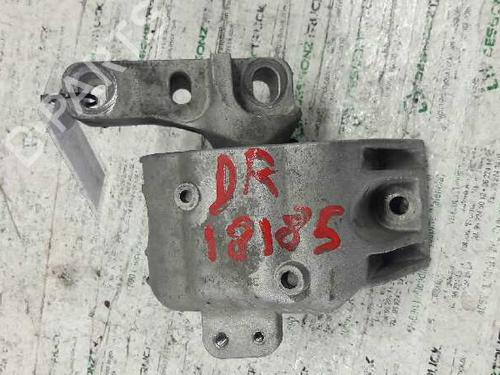 Used Engine mount VW GOLF IV (1J1) [1997-2008]  21448785