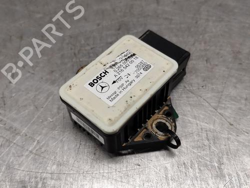 Used Electronic module Electronic module MERCEDES-BENZ B-CLASS Sports Tourer (W245) B 200 CDI (245.208) (140 hp) 34604093 34604093
