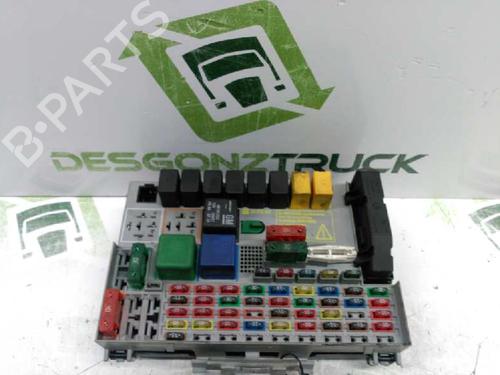 Used Fuse box OPEL ZAFIRA A MPV (T98) [1999-2006]  21430947