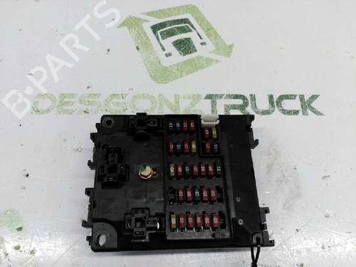 Used Fuse box NISSAN MICRA II (K11) [1992-2007]  21430132