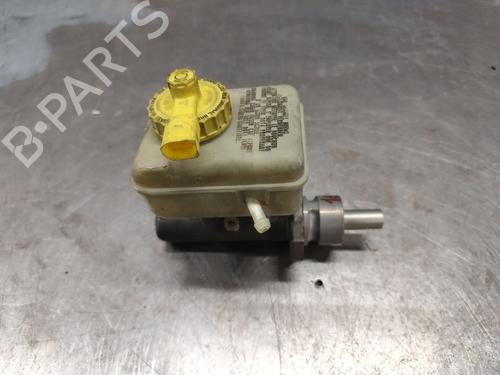 Used Brake master cylinder Brake master cylinder VW GOLF IV (1J1) [1997-2008] 24530019 24530019