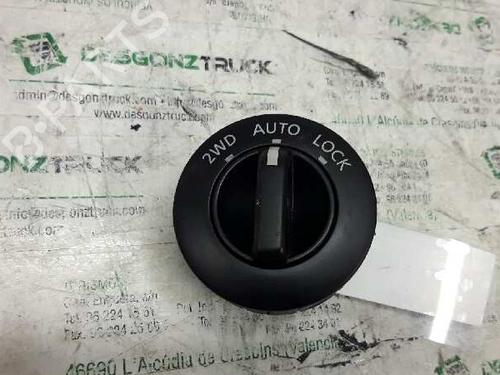 Used Switch NISSAN X-TRAIL I (T30) [2001-2013]  21453685