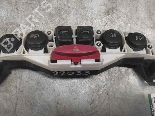 Used Switch NISSAN INTERSTAR Van (X70) [2002-2025]  21408876