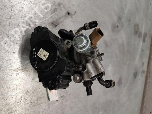 Used Injection pump MERCEDES-BENZ C-CLASS (W204) [2007-2015]  21558787