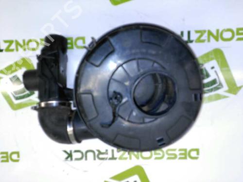 Used Air filter box SUZUKI SAMURAI Open Off-Road Vehicle (SJ_) [1988-2004]  22915100