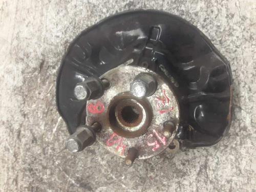 Used Left front steering knuckle TOYOTA COROLLA Verso (ZER_, ZZE12_, R1_) 2.2 D-4D (AUR10_, AUR10R) (136 hp) 21467663