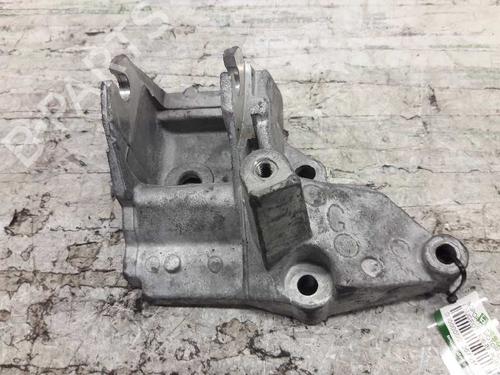 Used Engine mount PEUGEOT 406 (8B) [1995-2005]  21457535