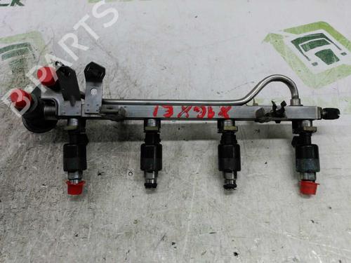 Used Injection rail OPEL ZAFIRA A MPV (T98) [1999-2006]  21435603