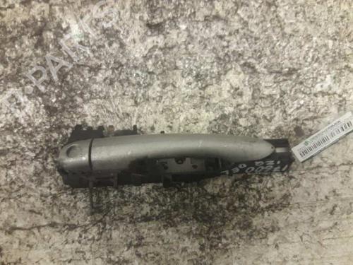 Türgriff vorne links außen für RENAULT MEGANE II Coupé-Cabriolet (EM0/1_) [2003-2010]  21461665