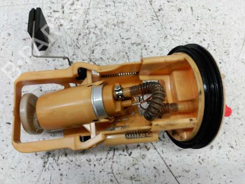 Used Fuel pump BMW 3 (E46) 330 d (184 hp) 21439537