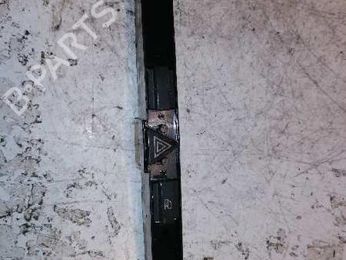 Used Warning switch OPEL ASTRA H (A04) [2004-2014]  21478824