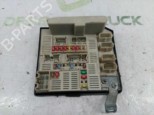 Zekeringkast RENAULT SCÉNIC II (JM0/1_) [2003-2010]  22909888
