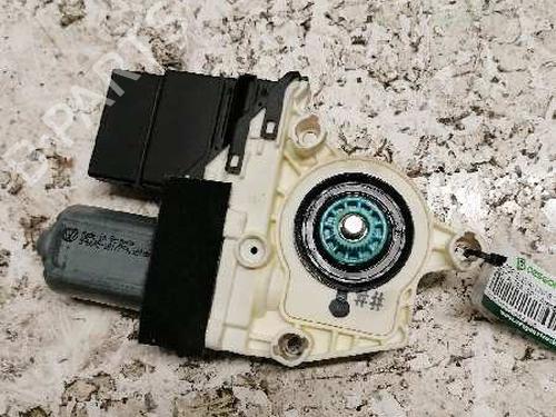 Portierruitmotor linksachter SEAT ALTEA (5P1) [2004-2015]  21476868