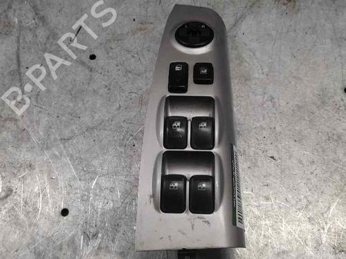 Used Left front window switch KIA SPORTAGE II (JE_, KM_) [2004-2011]  21412887