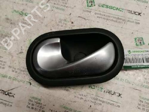 Used Front left interior door handle RENAULT SCÉNIC II (JM0/1_) [2003-2010]  21468701