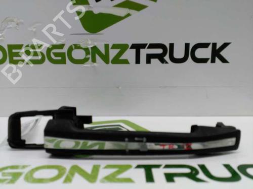 Used Rear left exterior door handle MERCEDES-BENZ E-CLASS (W124) [1993-1996]  21428726