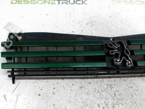Grille PEUGEOT 205 II (20A/C) 1.8 Diesel | BP21437810C40