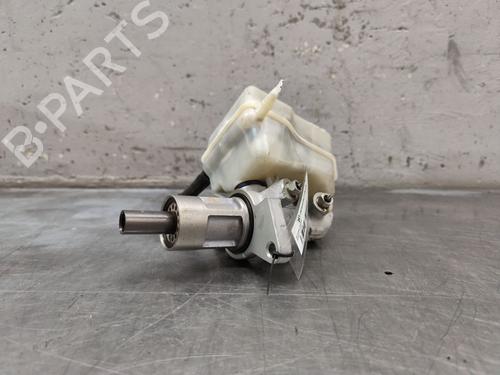 Used Brake master cylinder BMW 1 (E81) 118 d (143 hp) 32010488