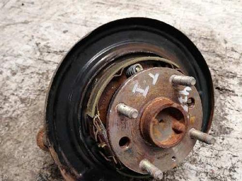 Used Left rear steering knuckle DAEWOO NUBIRA Saloon (J100) [1997-2025]  21474184
