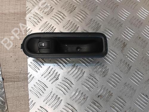 Used Right front window switch RENAULT CLIO III (BR0/1, CR0/1) 1.5 dCi (C/BR0G, C/BR1G) (68 hp) 21352831