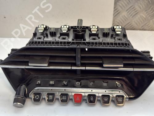Used Climate control PEUGEOT 2008 II (UD_, US_, UY_, UJ_, UR_, UC_) 1.2 PureTech 130 (USHNS, URHNS) (130 hp) 25049103