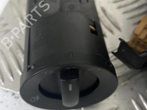 Used Headlight switch VW POLO (9N_, 9A_) 1.9 SDI (64 hp) 21338105