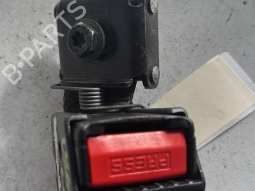 Boucle de ceinture de sécurité RENAULT CLIO II (BB_, CB_) 1.4 (B/CB0C, B/CB0S) (75 hp) 21336562