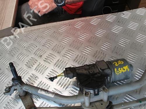 Used Front wiper motor PEUGEOT 208 I (CA_, CC_) 1.4 HDi (68 hp) 21332255
