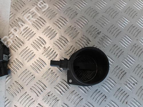 Used Mass air flow sensor VW GOLF VI (5K1) 2.0 TDI (110 hp) 21348469