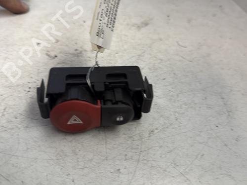 Used Warning switch RENAULT CLIO III (BR0/1, CR0/1) 1.5 dCi (BR17, CR17) (86 hp) 26429468