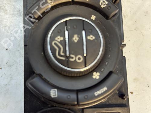 Used Climate control PEUGEOT 208 II (UB_, UP_, UW_, UJ_) e-208 (136 hp) 26687914