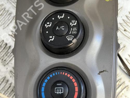 Climate control TOYOTA YARIS (_P9_) 1.33 VVT-i (NSP90_, NSP90R) | BP21339084I5 
