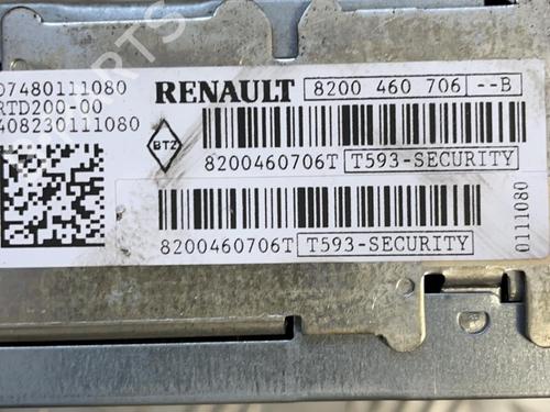 Used Radio RENAULT KANGOO Express (FW0/1_) 1.5 dCi 70 (FW0A, KW0V) (68 hp) 21343181