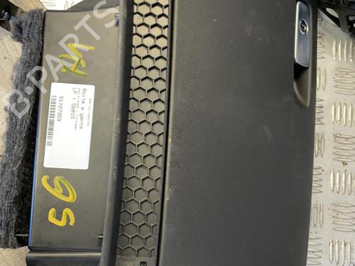 Used Glove box AUDI A1 (8X1, 8XK) 1.6 TDI (105 hp) 21358593