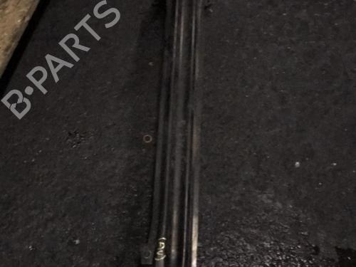 Used Front bumper reinforcement SEAT LEON (1P1) 2.0 TDI (170 hp) 21847299