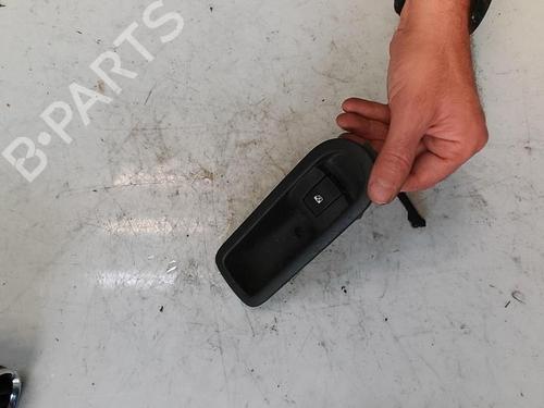 Used Right rear window switch RENAULT MEGANE II (BM0/1_, CM0/1_) 1.5 dCi (BM02, BM13, BM2A, CM02, CM13) (101 hp) 21847798
