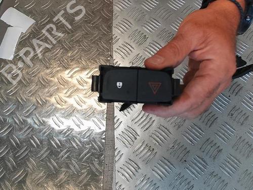 Used Warning switch RENAULT TRAFIC III Van (FG_) 1.6 dCi 120 (FGMB) (120 hp) 21336172