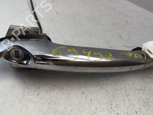 Used Front left exterior door handle MINI MINI (R56) Cooper (120 hp) 26435439