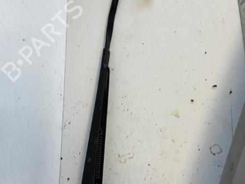 Used Front windshield wiper arm AUDI A3 (8V1, 8VK) 2.0 TDI (150 hp) 21353593