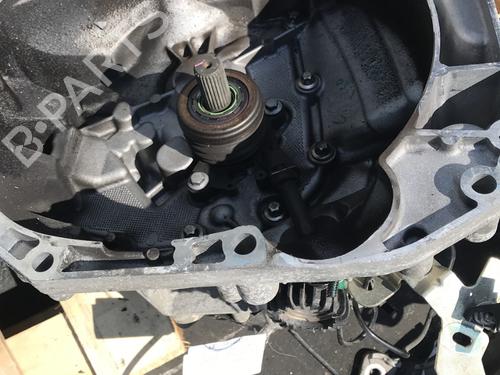 Used Gearbox DACIA LOGAN MCV II TCe 90 (K8M1, K8MA, K8AC) (90 hp) 26040684