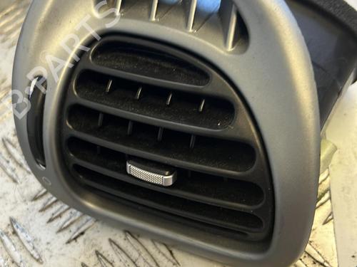 Used Air vent CITROËN XSARA PICASSO (N68) 1.6 HDi (109 hp) 21847064