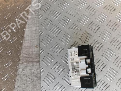 Used Display monitor RENAULT CLIO II (BB_, CB_) 1.2 16V (BB05, BB0W, BB11, BB27, BB2T, BB2U, BB2V, CB05,... (75 hp) 21329051