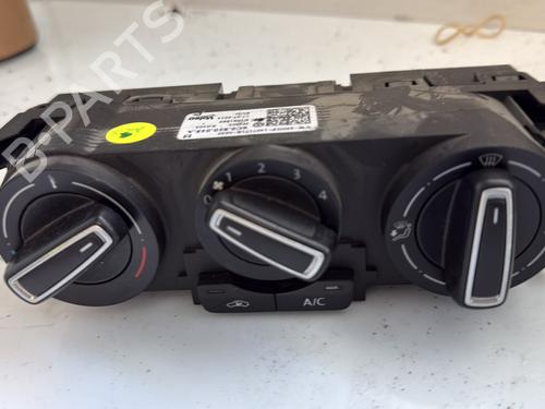 Used Climate control VW POLO V (6R1, 6C1) 1.4 TDI (75 hp) 26653801